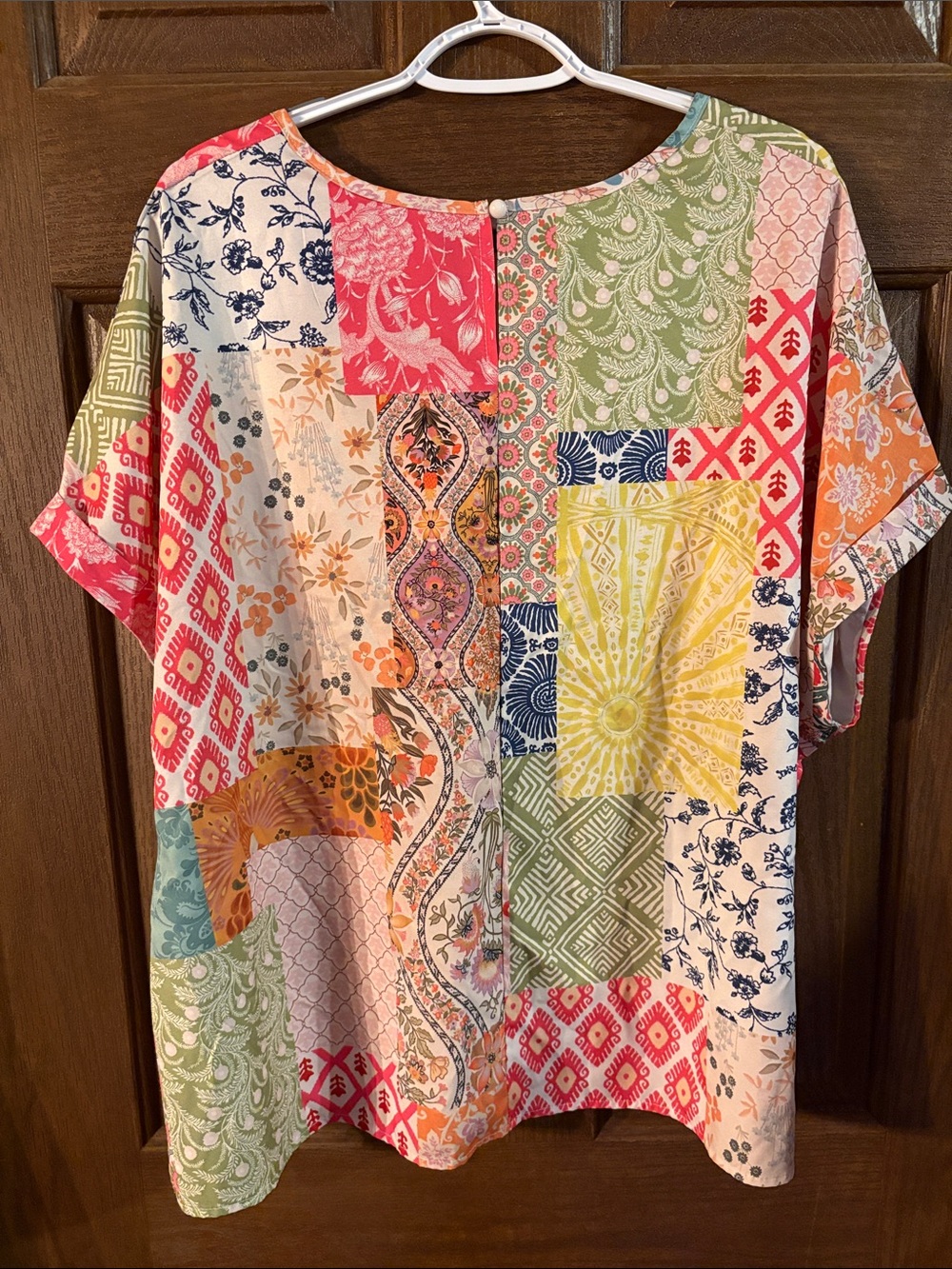 Colorful patterned top - Picture 2 of 2